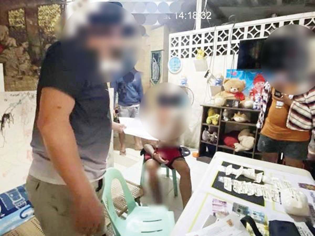 A 24-year-old high-value individual was arrested following the recovery of P6.8 million worth of suspected shabu in Bacolod City’s Barangay 12 yesterday, October 17, 2024. (BCPO photo)