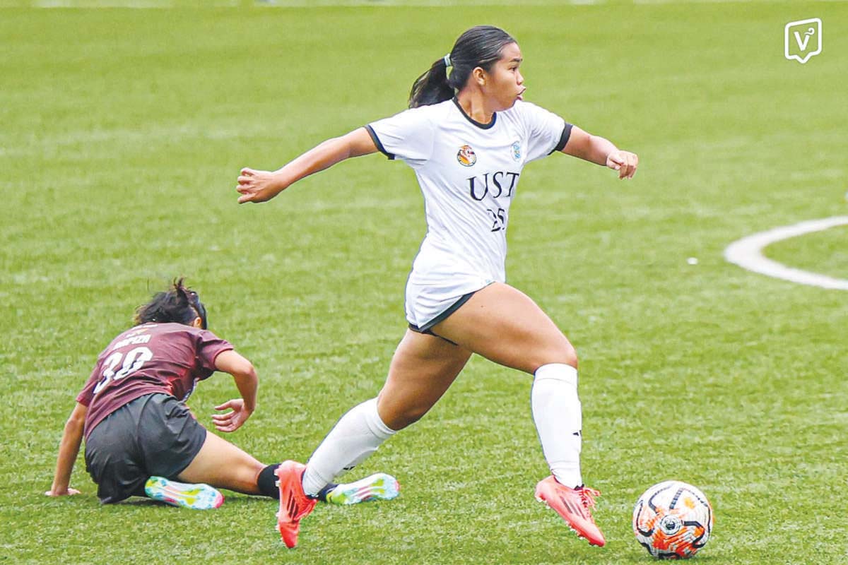 Negrense Christy Logastua scored a goal as the University of Santo Tomas Lady Booters trumped Ateneo de Manila University to get their first win at the finals of the UAAP Season 87 women’s football tournament. (The Varsitarian photo) 