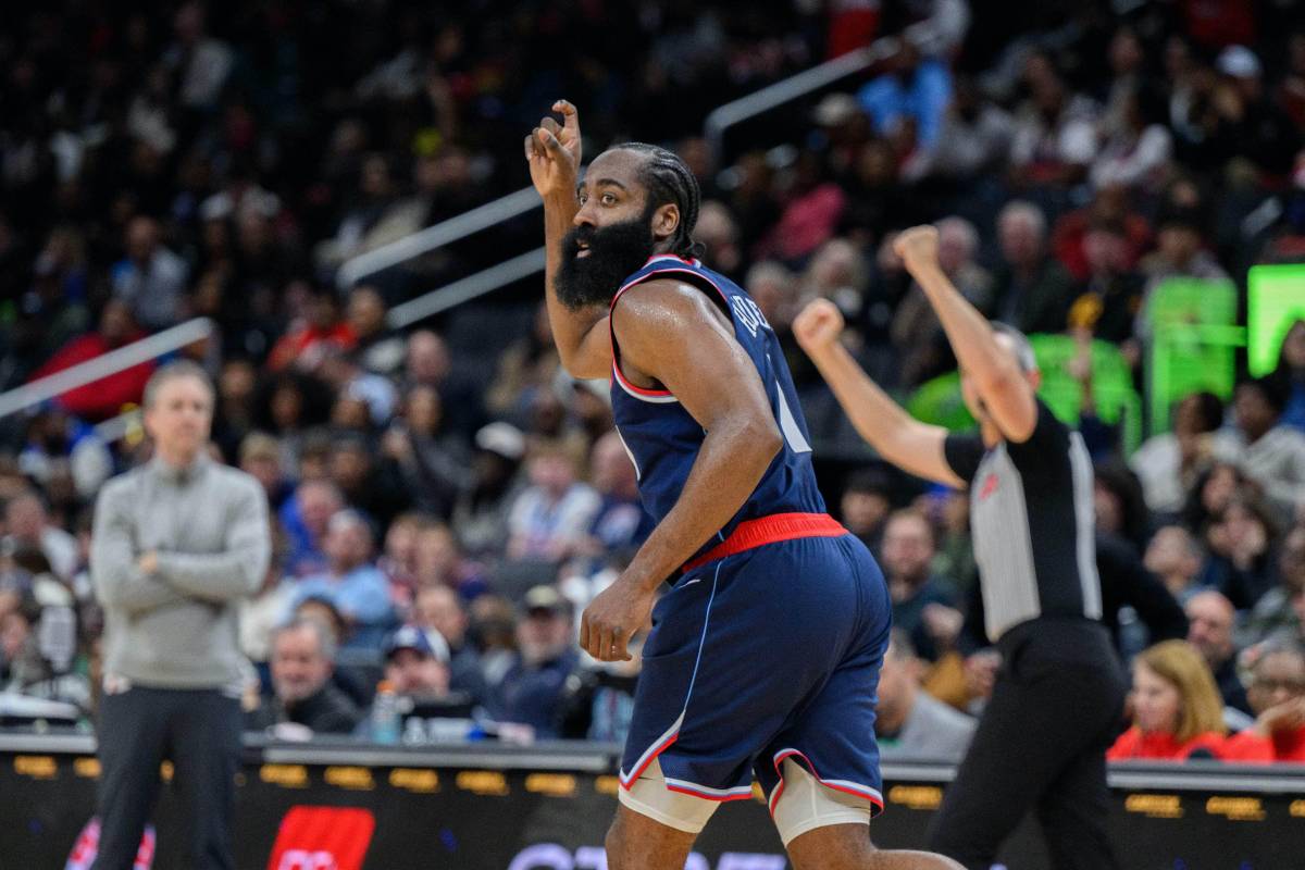 Harden guides Clippers past skidding Wizards