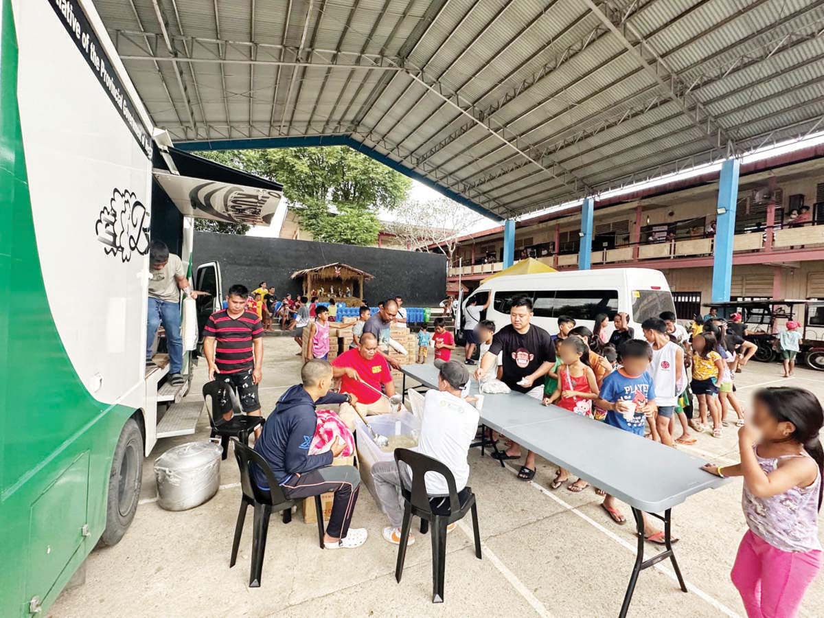 Kanlaon-hit families expect spending Christmas in evacuation centers