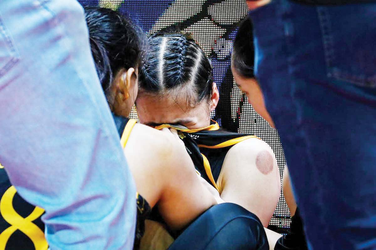 Pastrana misfires as UST falters in UAAP