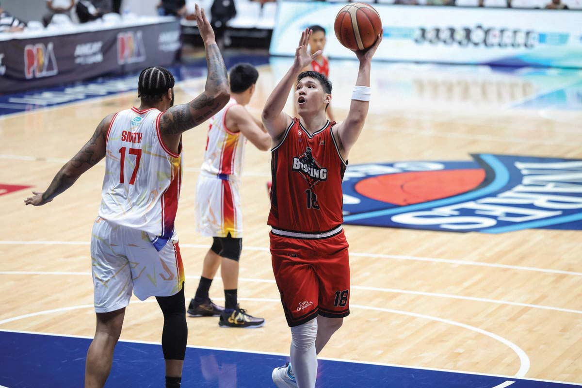 Chua leads way as Blackwater stuns Phoenix