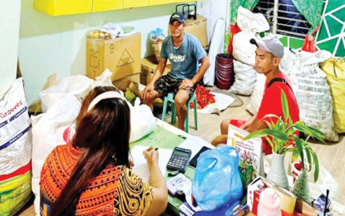 Farmers displaced by the eruption of Mt. Kanlaon in La Castellana, Negros Occidental will sell their produce with the assistance of the Municipal Agriculture Office. The central Negros municipality is the hardest-hit locality, with over 4,000 individuals still staying in various evacuation centers since the volcanic eruption on December 9, 2024. (La Castellana Incident Management Team photo)