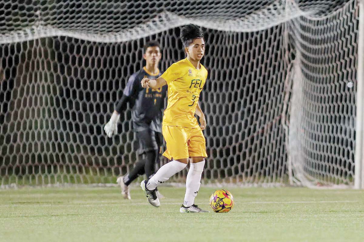 Negrense James Torres established a comfortable 4-0 lead by halftime as the Far Eastern University-Diliman Baby Tamaraws secured a victory over the Claret School of Quezon City Red Roosters in the UAAP Season 87 boys football tournament. (UAAP photo)