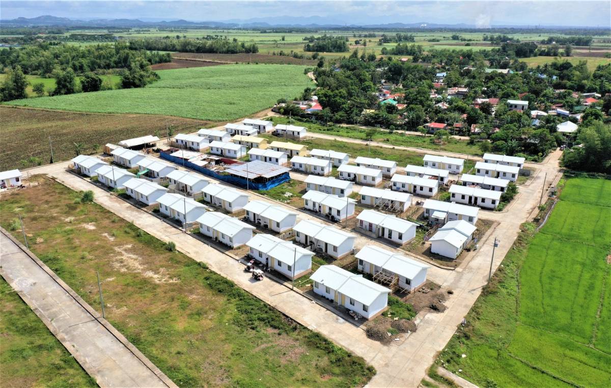 100 disaster-resilient homes awarded to residents of La Carlota