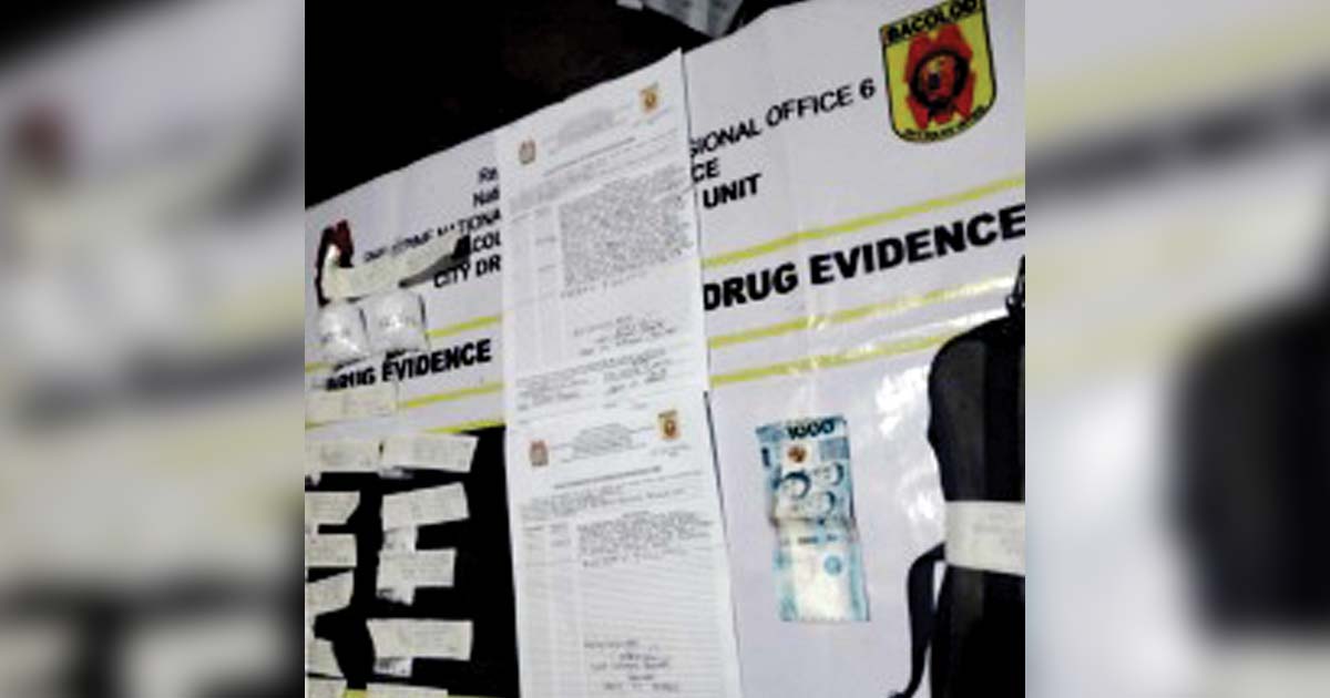 Operatives of Bacolod City Police Office City Drug Enforcement Unit seized 220 grams of shabu valued at P1.496 million from a lone suspect during a buy-bust in Purok Gonzaga Extension, Barangay Taculing yesterday, February 18, 2025. The suspect was arrested after he sold a sachet of shabu worth P1,000 to an undercover policeman. (Bacolod City Police Office photo)