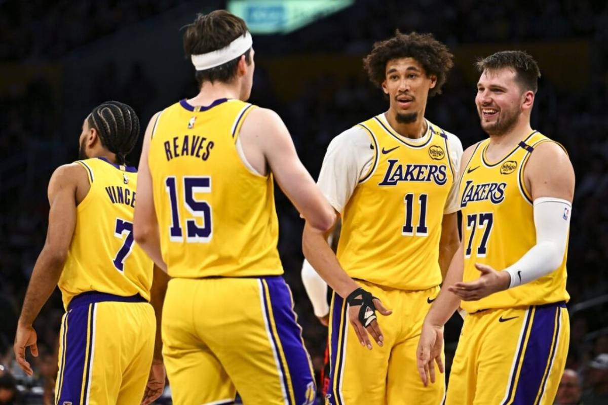Luka Doncic scores 39, Lakers clinch third seed