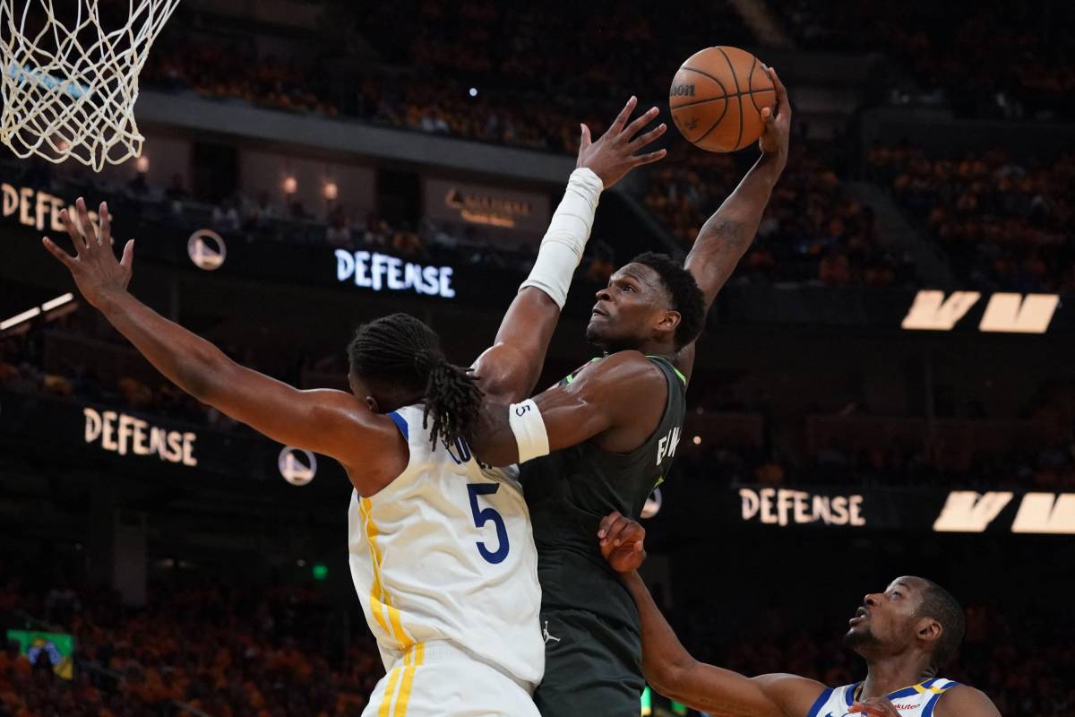 Edwards lifts Wolves to 2-1 lead vs. Warriors