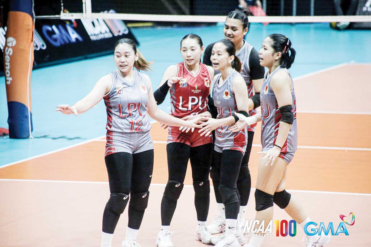 Negrense Joan Doguna (left) finished with 23 points as the Lyceum of the Philippines Lady Pirates moved up to seventh place in the standings with a record of 6-6 in the NCAA Season 100 women’s volleyball tournament. (NCAA / GMA Sports photo)