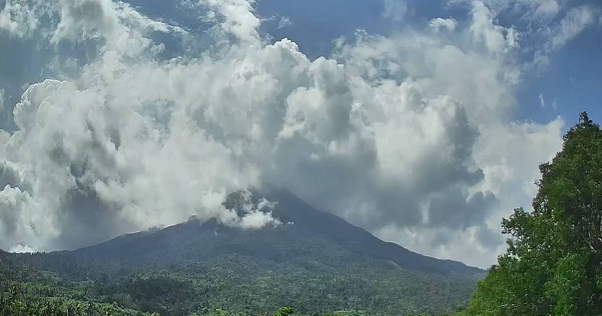 Ash emission event on Kanlaon recorded anew