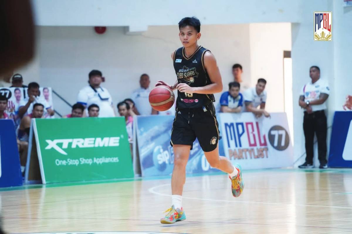 Homegrown player Aldave Canoy was held scoreless in Bacolod City Tubo Slashers' close defeat to the Batangas City Tanduay Rhum Masters. (MPBL photo)