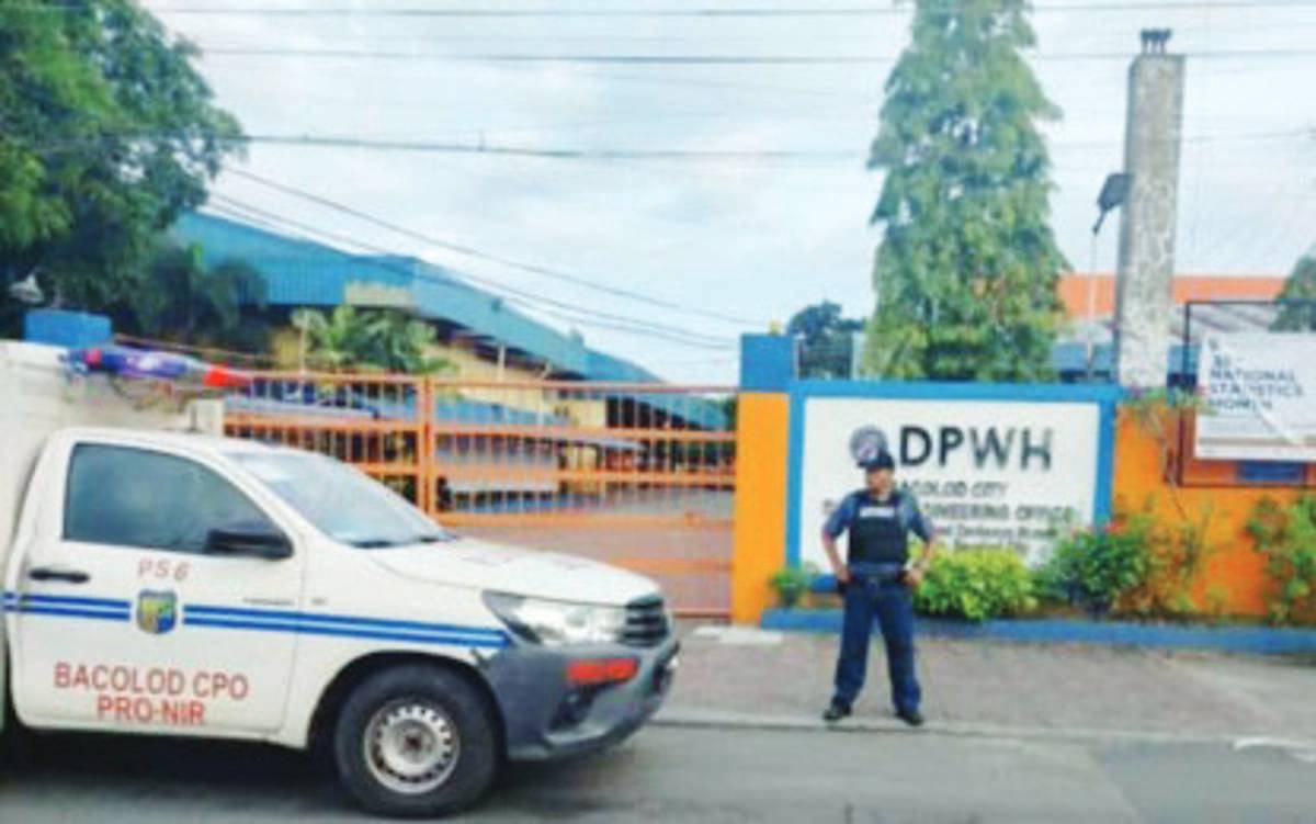 Cops continue monitoring patrols in DPWH offices across NIR