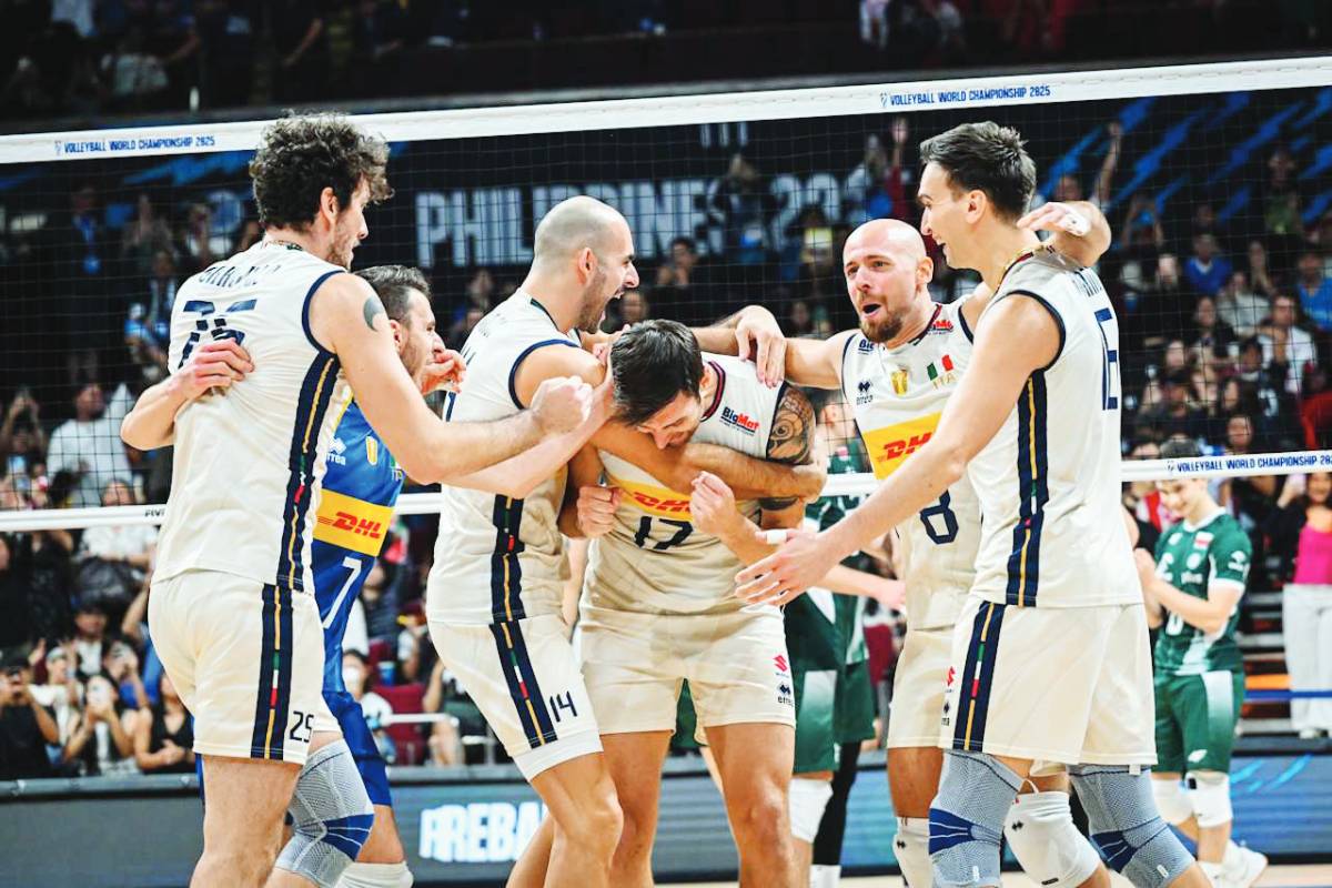 Italy continued to be Poland’s kryptonite on the world stage, pulling off a 25-21, 25-22, 25-23 win in the 2025 FIVB Men’s World Championship semifinals on Saturday, September 27, 2025. (Volleyball World photo)