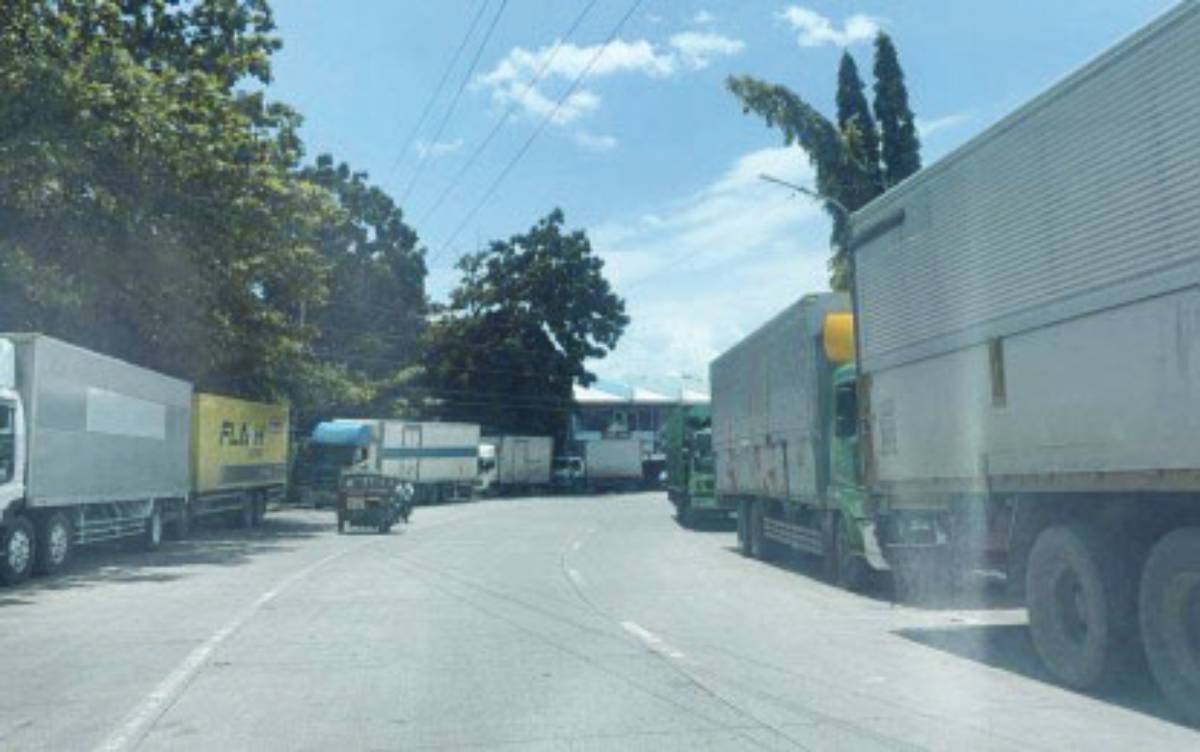 Truck departures to Mindanao slow down after vessel drydocking: PCG