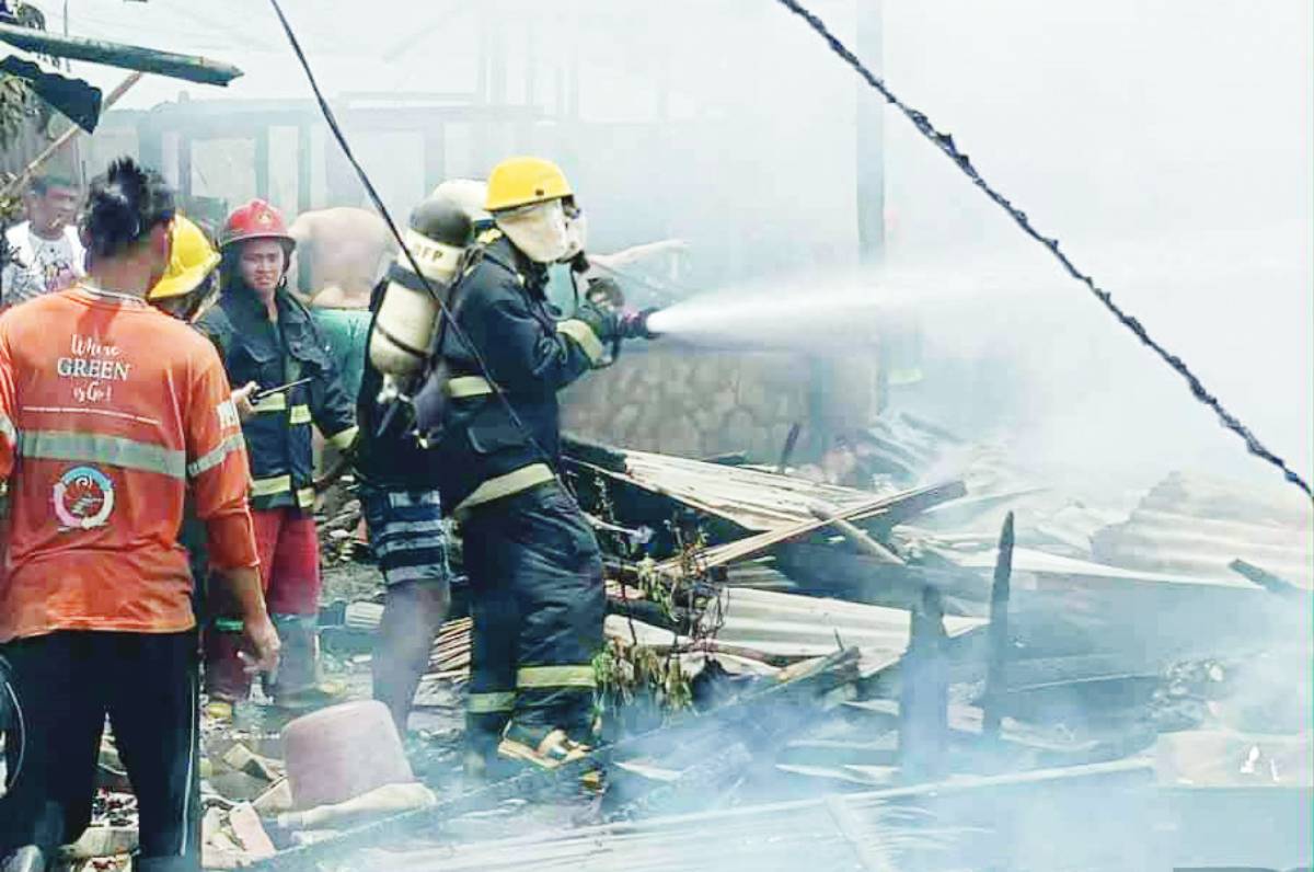 The flames spread quickly as the houses were built close to each other and made of light materials. (Contributed photo)