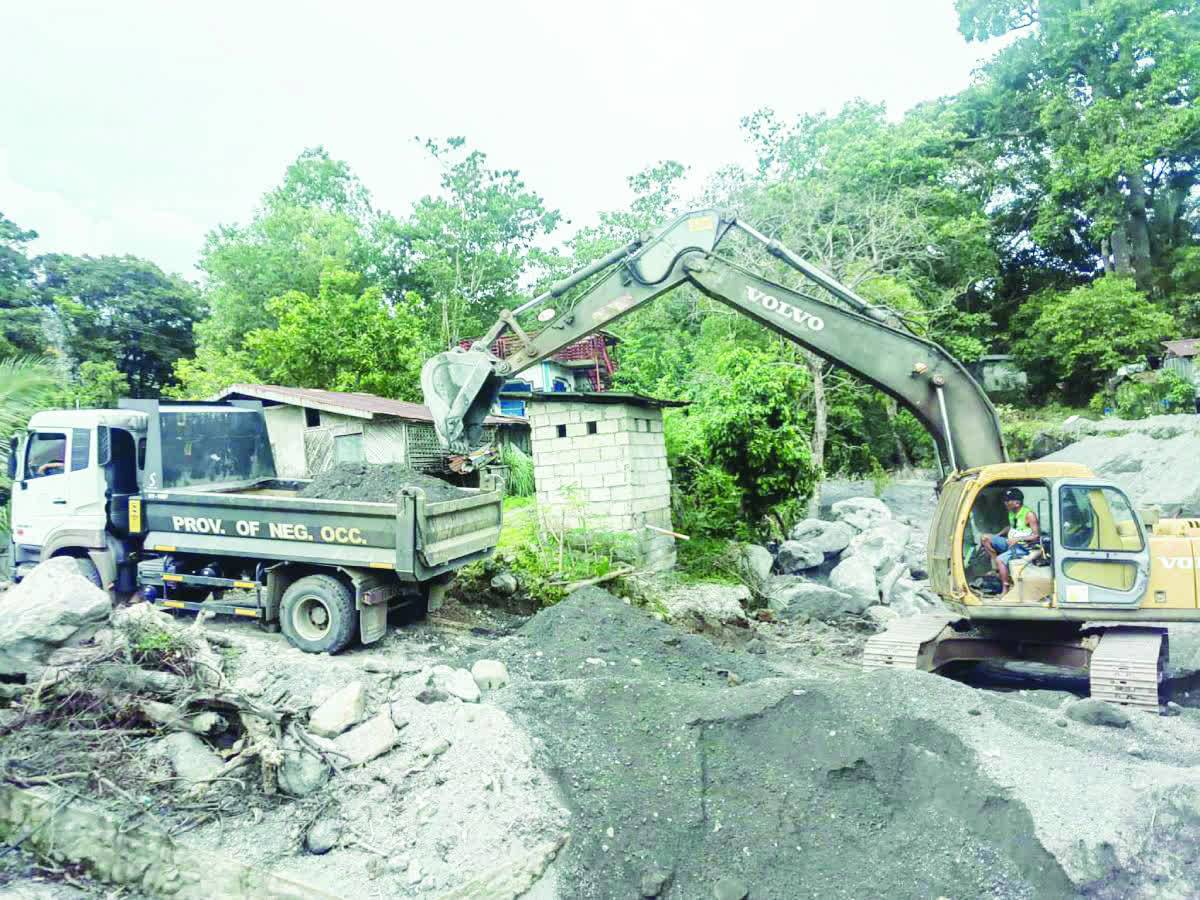 Ibid Creek lahar clearing ops halted due to heavy rains