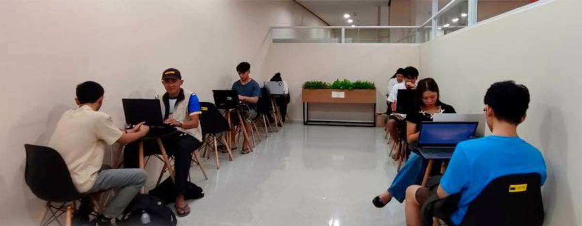 Bacolod opens night co-working space amid power outage
