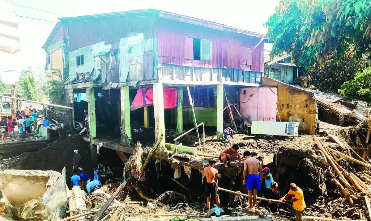 Barangay Roberto S. Benedicto in Negros Occidental’s La Carlota City is one of the villages that was severely damaged by Typhoon “Tino” on Tuesday, November 4, 2025. The village suffered severe impact due to its geographical vulnerability, with flash floods causing major devastation to communities and infrastructure. (K5 News FM Bacolod 101.5 photo) 