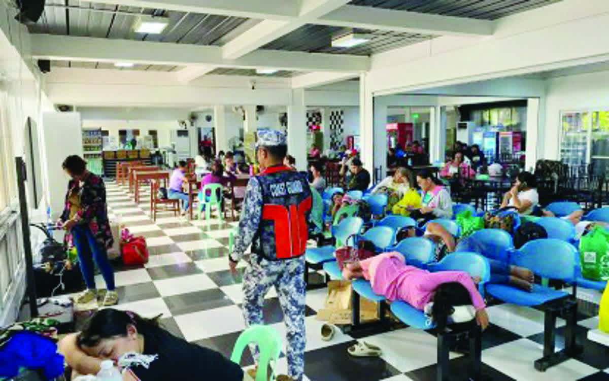 ‘Verbena’ forces thousands to evacuate in Negros Or.