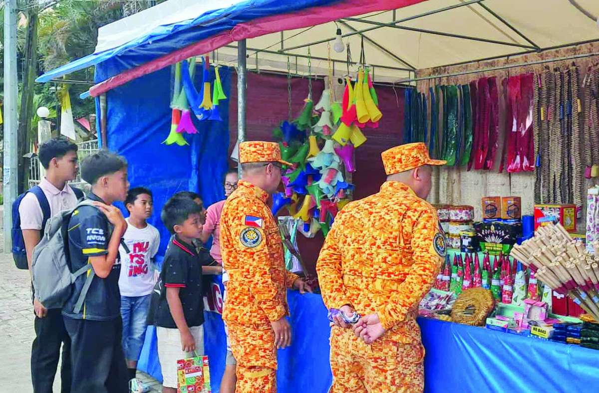 A proactive inspection on firecrackers and pyrotechnic devices was led by the Bureau of Fire Protection - Negros Island Region in Negros Oriental’s Valencia town yesterday, December 30, 2025. The inspection aims to ensure that firecracker vendors are compliant with existing laws and regulations, possess complete and valid permits, and are operating only within designated areas. It also seeks to prevent accidents, injuries and fire-related incidents, especially during the holiday season. (BFP-NIR Valencia Fire Station photo)