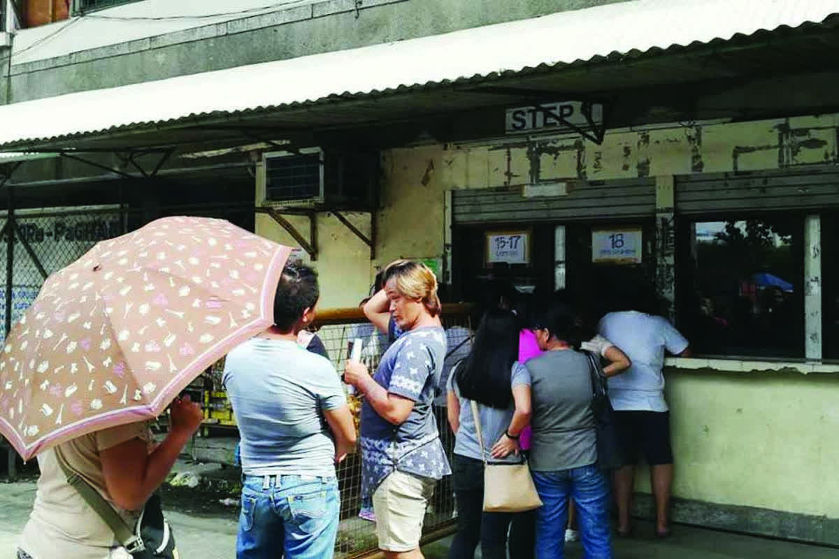 The Commission on Elections in the Negros Island Region welcomed the holiday-week turnout, noting that voter registration remains a crucial step in strengthening democratic participation ahead of future electoral exercises. (Aksyon Radyo Bacolod / File photo)