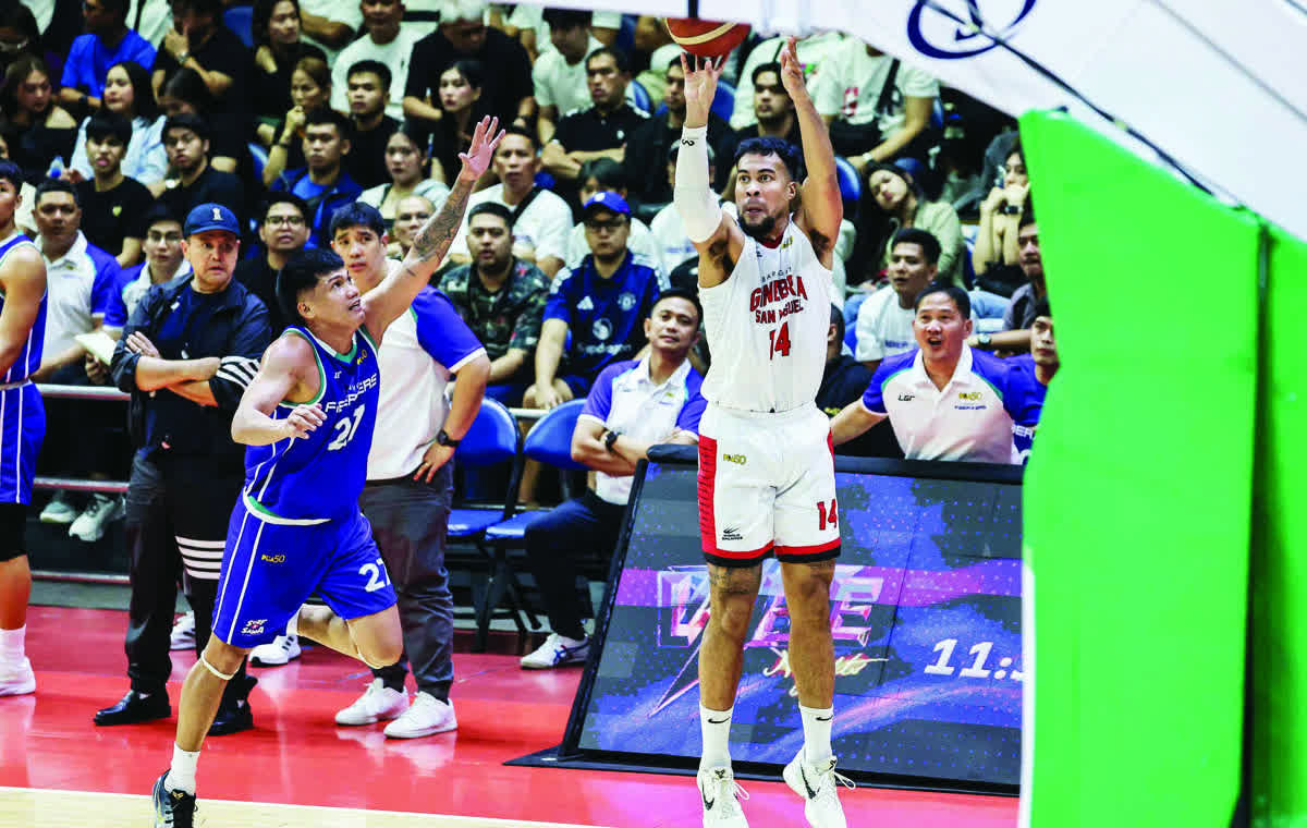 Barangay Ginebra San Miguel Kings' Stephen Holt puts up a shot against the Converge FiberXers in the quarterfinals of the PBA Season 50 Philippine Cup on December 28, 2025. (PBA Media photo)