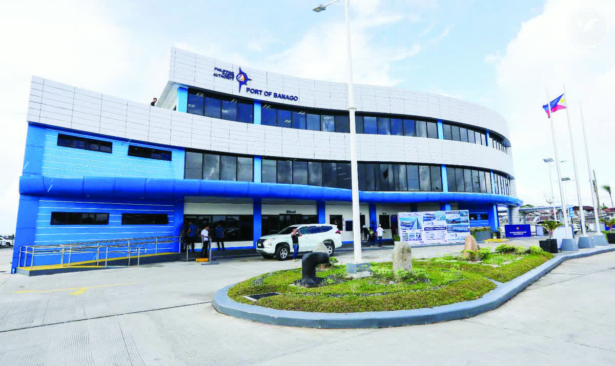 President Ferdinand Marcos, Jr. inspects the upgraded Banago Port in Bacolod City yesterday, December 12, 2025. Marcos says the Banago Port, which can now accommodate up to 500 passengers, would serve as the “standard design” for terminals and ports nationwide. (POC photo)