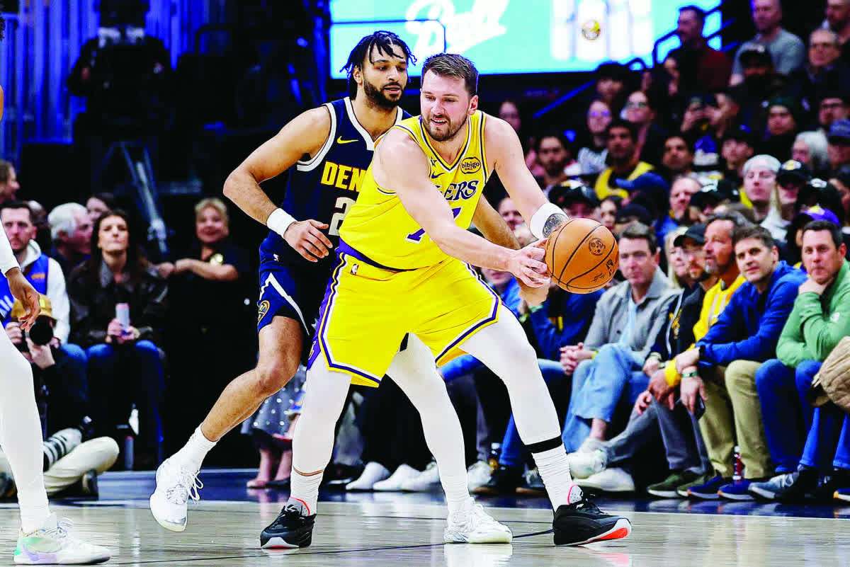 Lakers use strong H2 to surge past Nuggets