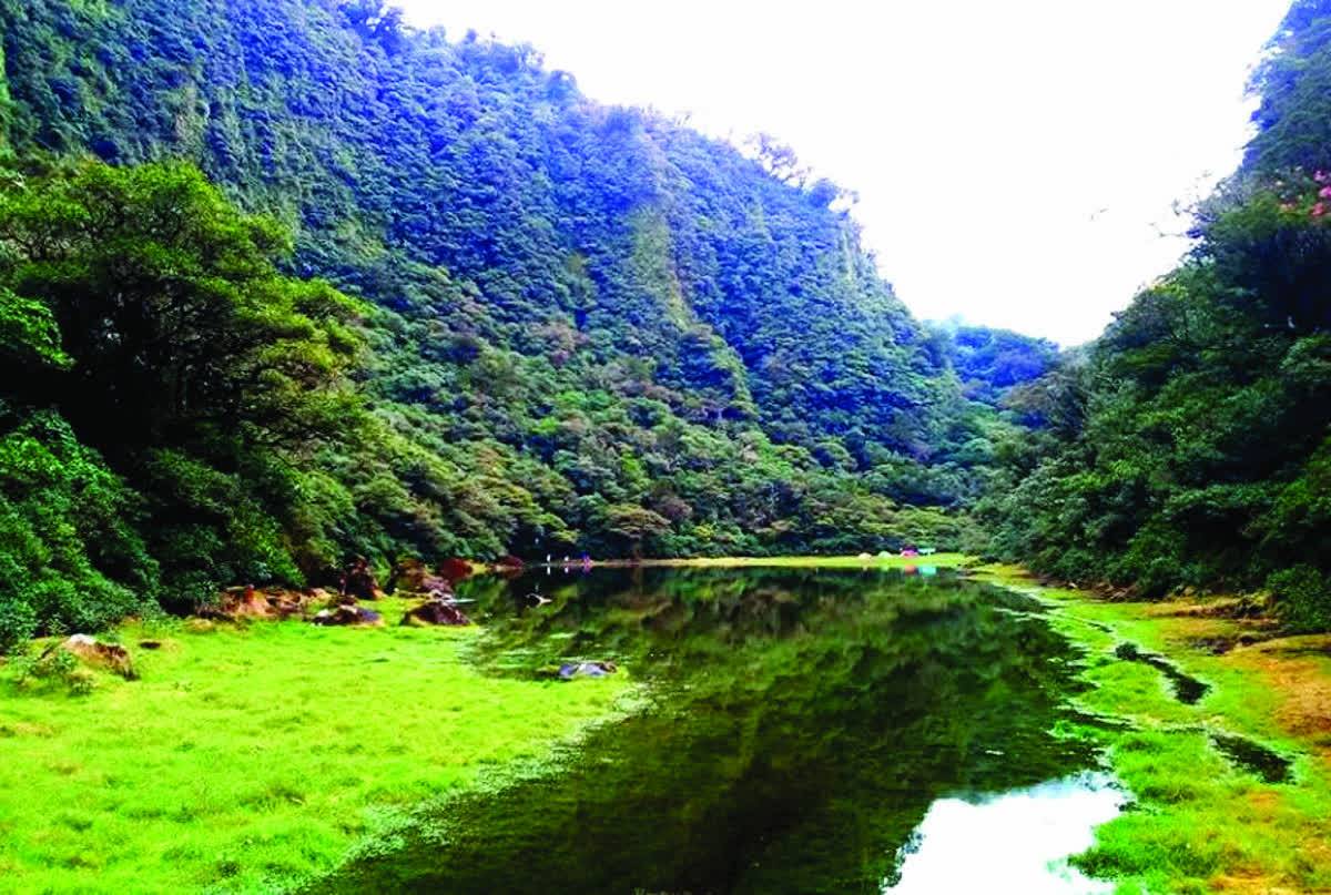 Tinagong Dagat open for limited time only ahead of trekking policy review