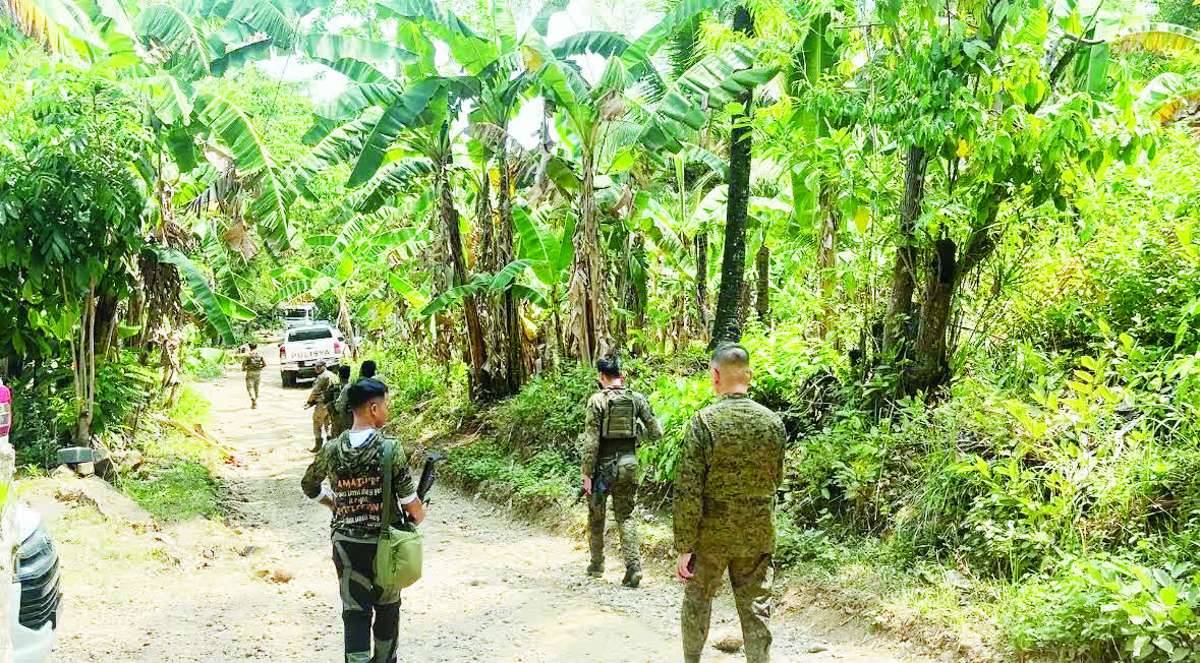 Authorities visited the encounter site for the clearing and retrieval operation yesterday, April 20, 2026. (dyHB RMN Bacolod photo)