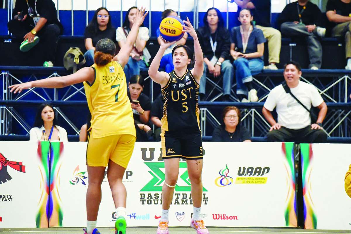 Negrense Kent Jane Pastrana delivered five points and nine rebounds in a one-sided 13-2 victory over the Far Eastern University Lady Tamaraws, stretching the University of Santo Tomas Growling Tigresses’ winning run to three games. (UAAP photo)
