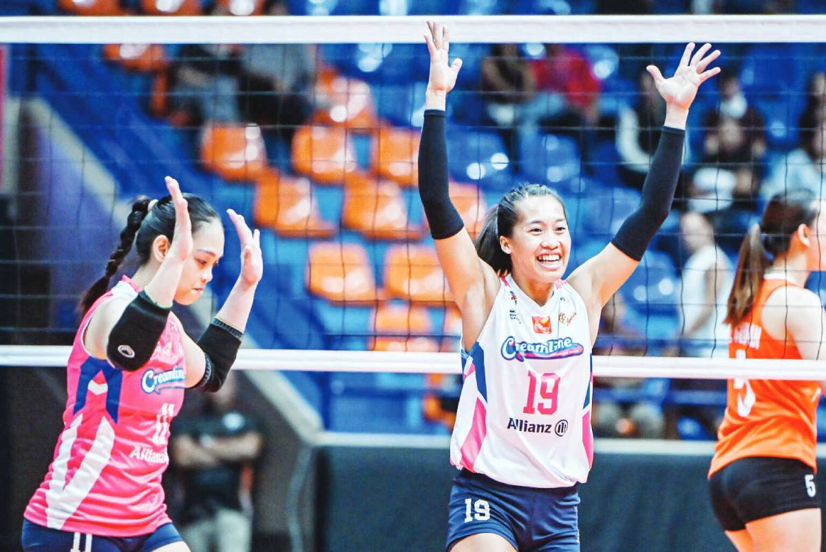 Negrense winger Bernadeth Pons contributed 12 points and provided steady all-around play as the Creamline Cool Smashers leaned on their experience to outlast the gritty Farm Fresh Foxies. (PVL photo)