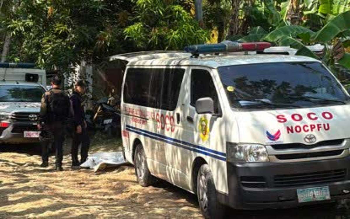 The retrieval operation of the police’s SOCO team in Toboso, Negros Occidental on Monday, April 20, 2026, a day after government troops clashed with New People's Army remnants in Barangay Salamanca. Wanted hitman Roger Fabillar was among the 19 fatalities, who were all communist rebels. (Cheng Santillan photo)