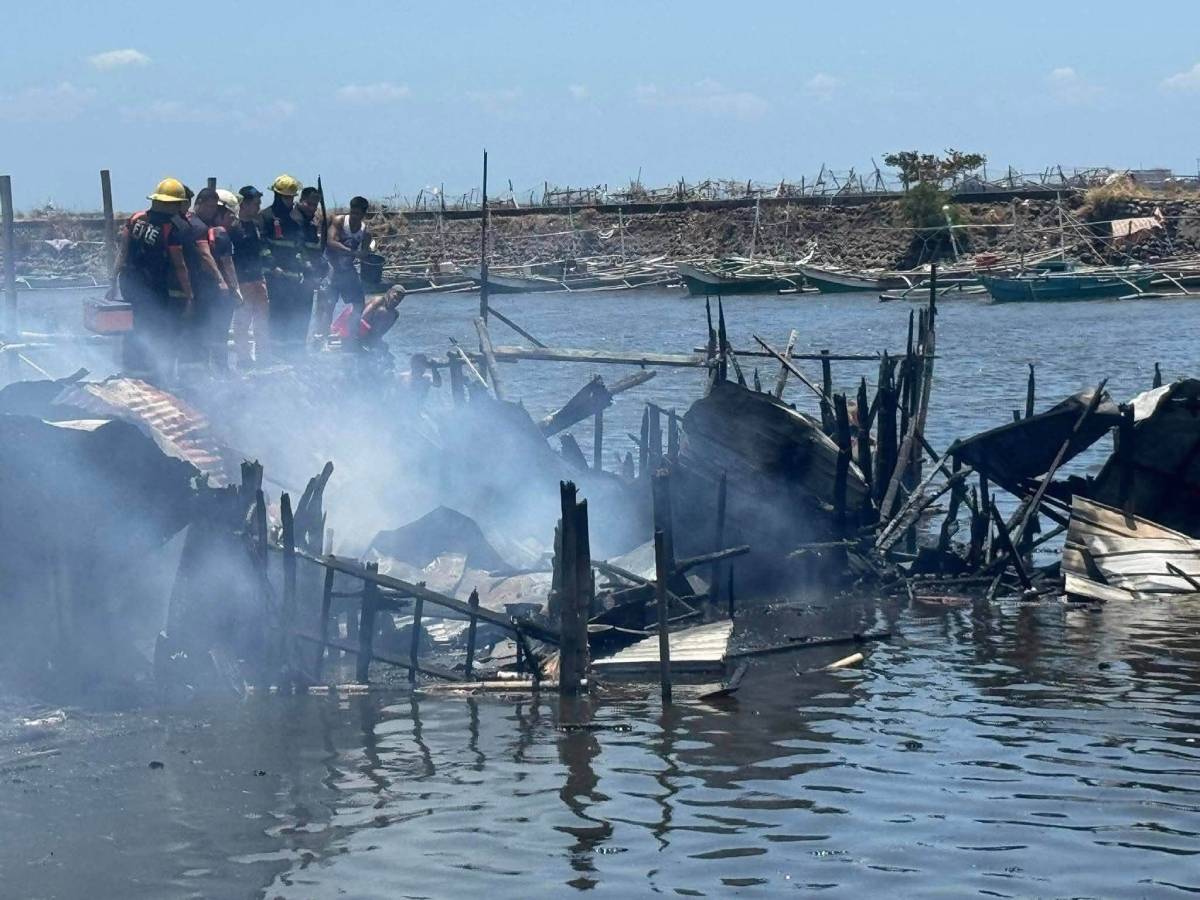 At least 15 individuals from four families were displaced after their houses were destroyed in a fire that broke out at Purok Tahong in Bacolod City’s Barangay 2 on Saturday, April 25, 2026. The damage from the fire was estimated at P22,500, as the burned houses were made of light materials. Photo courtesy of Chamber Volunteer Fire Brigade