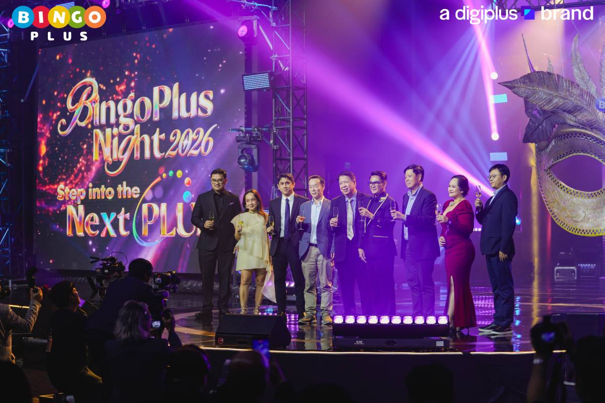 DigiPlus and BingoPlus executives share a toast at BingoPlus Night 2026