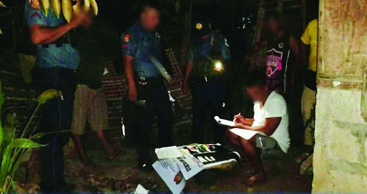 Police Master Sergeant Davy Carampatana succumbed to fatal stab wounds after a 41-year-old drug suspect allegedly resisted arrest and suddenly attacked the operating team using a double-bladed weapon. (PRO-NIR photo)