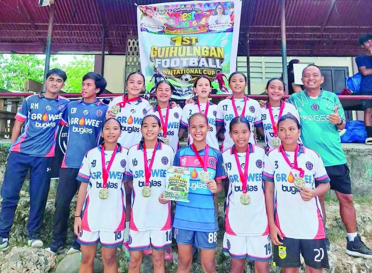 CARABELL FC - BUGLAS GIRLS (Contributed photo)