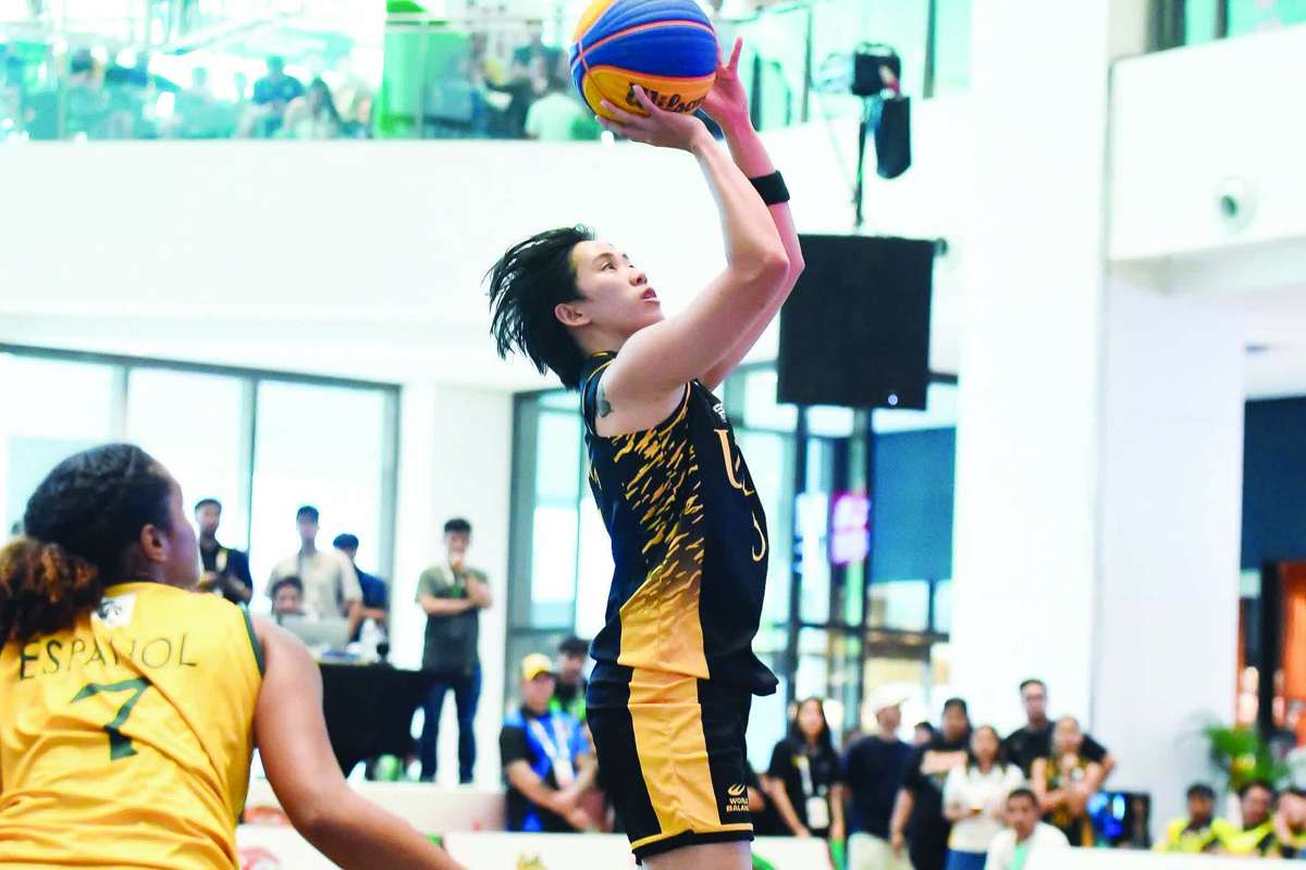 Negrense Kent Jane Pastrana and the University of Santo Tomas Growling Tigresses swept all nine of their games, including their finals match against the Far Eastern University Lady Tamaraws, in the UAAP Season 88 women’s 3x3 basketball tournament. (UAAP photo)