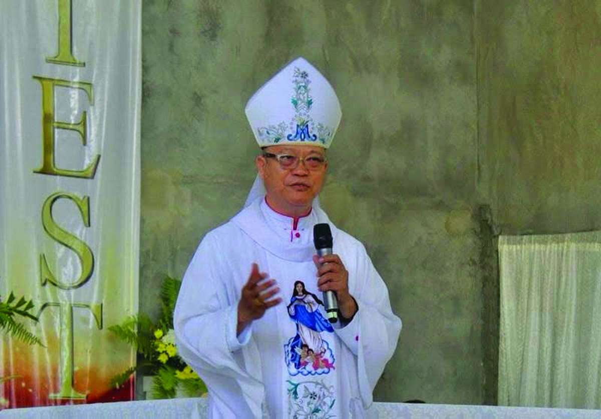 Bishop-designate Louie Galbines was the deputy dean and spiritual director of Sacred Heart Seminary in Bacolod City and chancellor and secretary of the diocesan curia. (Diocese of Kabankalan photo)