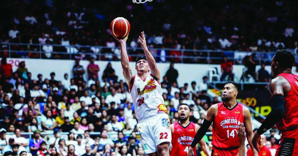 RAIN OR SHINE ELASTO PAINTERS’ JHONARD CLARITO (PBA Media photo)