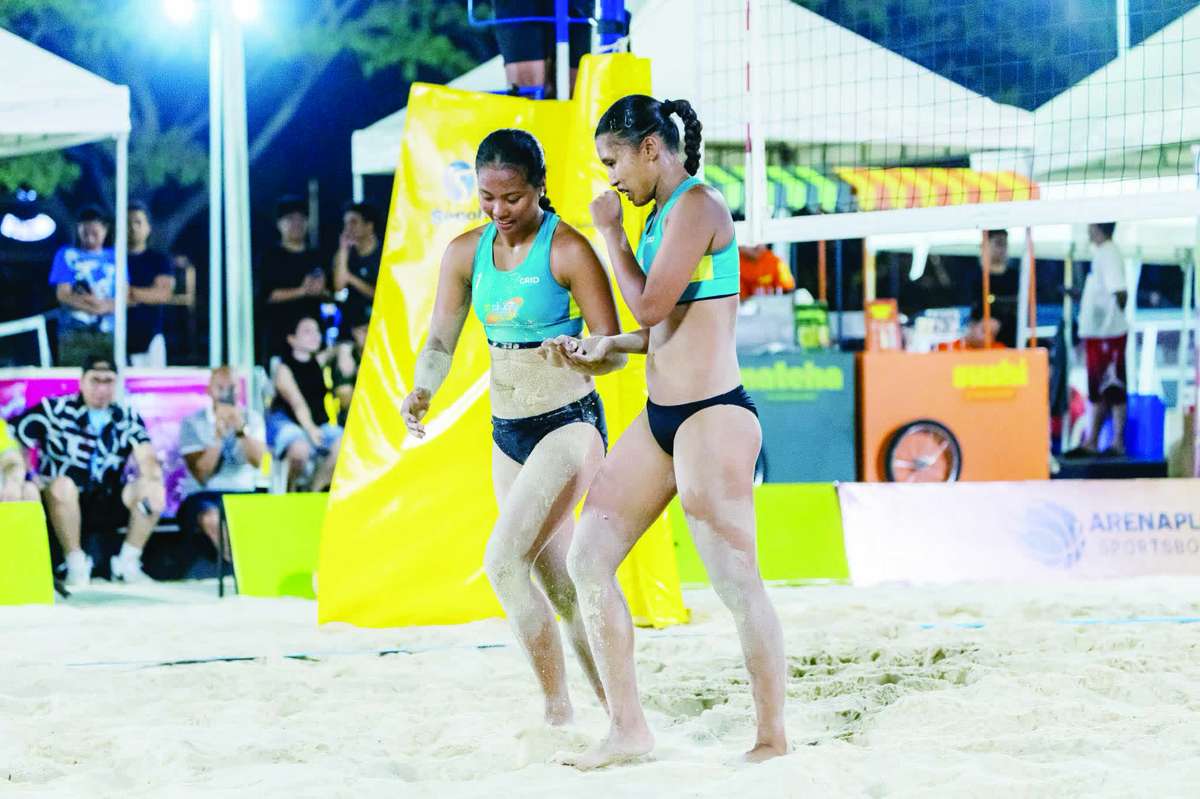 Negrense Honey Grace Cordero and Vilmarie Toos of the National University Lady Bulldogs (BVR photo)