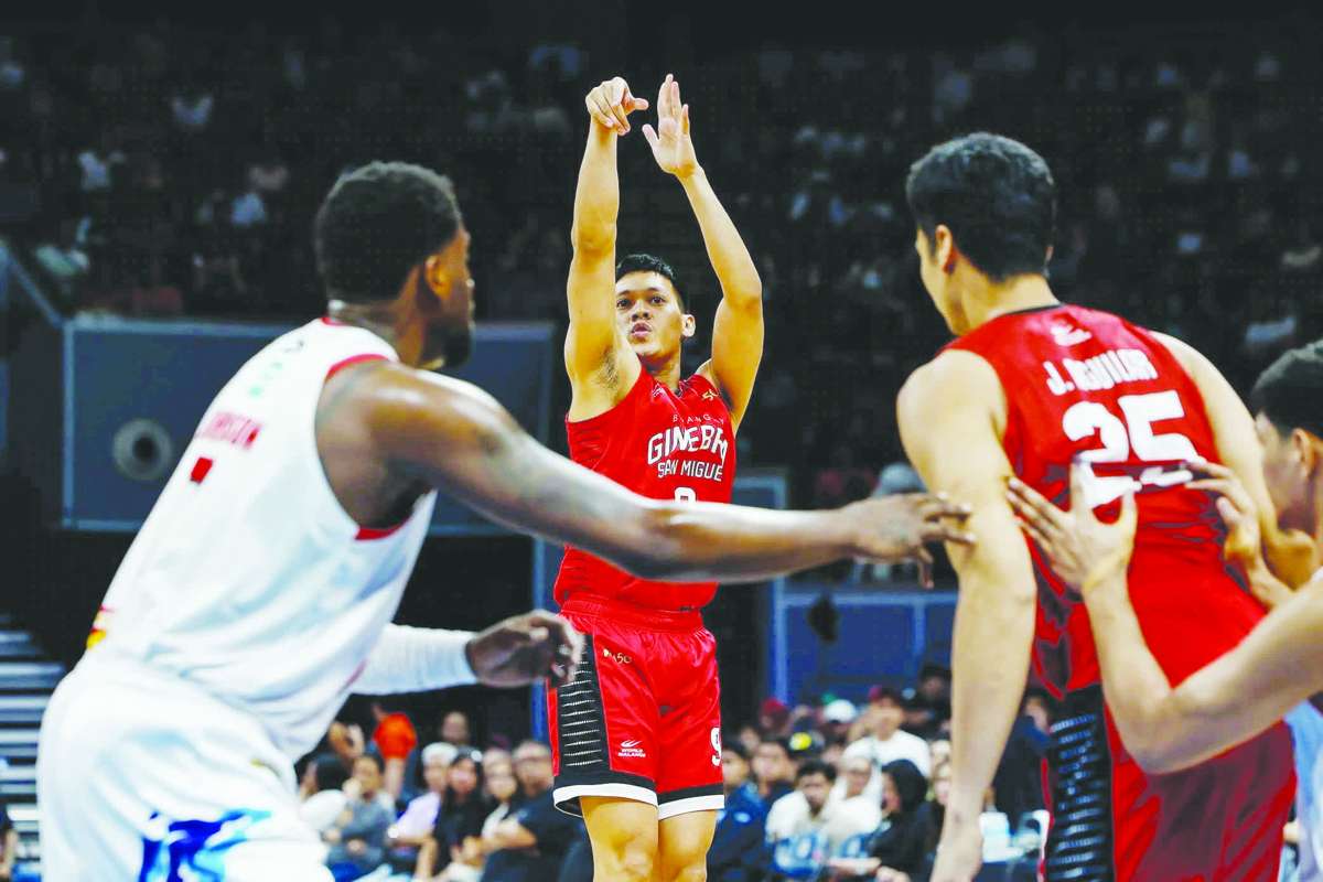 Barangay Ginebra San Miguel Kings’ Scottie Thompson against the Rain or Shine Elasto Painters in Game 3 of the PBA Season 50 Commissioner’s Cup semifinals. (PBA Images)