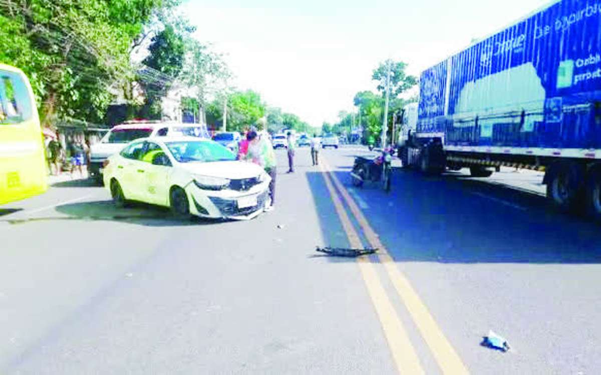 The two minors and the electric bike driver were thrown onto the concrete road following a three-vehicle collision at Barangay 5 in Negros Occidental’s Silay City on Monday, June 1, 2026. (Silay police photo)