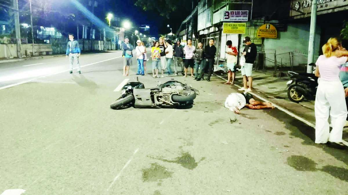 A 63-year-old woman who had just been discharged from the hospital died, while her husband was injured after they were hit by a motorcycle while crossing Lacson Street in front of Corazon Locsin Montelibano Memorial Regional Hospital in Bacolod City yesterday, June 25, 2026. (TMU photo)