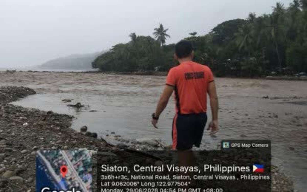 Search on for missing flood victim; 2 NegOr towns suspend classes