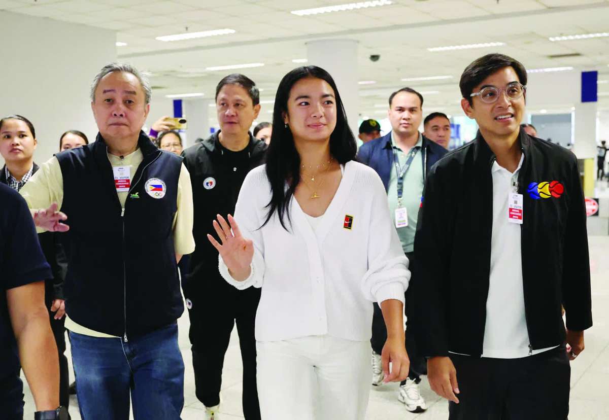 Negrense tennis sensation Alex Eala received a warm welcome as she returned to the Philippines on Sunday night, July 12, 2026. (POC photo)