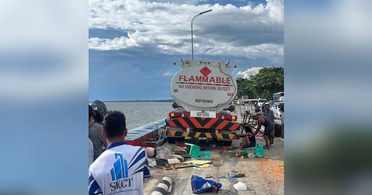 The truck driver allegedly fell asleep while driving, causing him to lose control of the vehicle before it veered toward the roadside and struck the food vendors. (Alex Yanos photo)