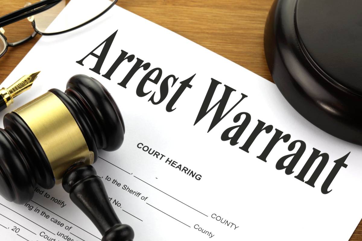Arrest warrant by Nick Youngson CC BY-SA 3.0 Pix4free
